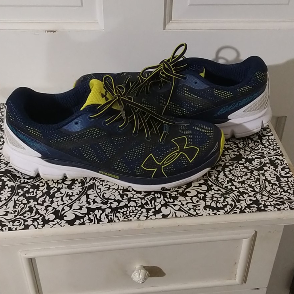 Under Armour Charged Sneakers